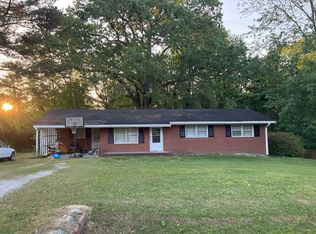 986 B H Parrish Rd, Benson, NC 27504