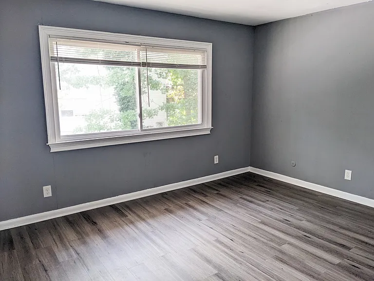 1177 Woodland Ave NE #3 — Photo 7
