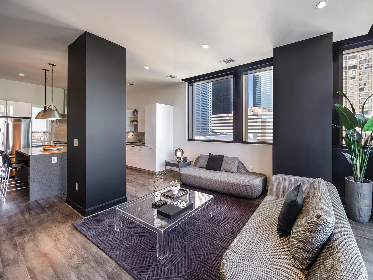 2 bed, 2.5 bath, 1393 sqft, $3,300 — Photo 4