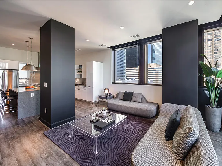 1211 Caroline St #1401 — Photo 4