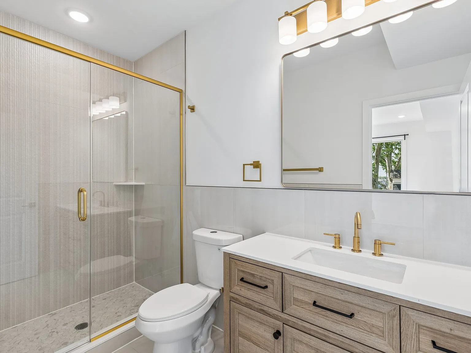 1 bed, 598 sqft, $1,680 — Photo 4