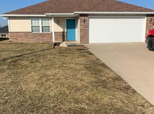 1725 Sunrise Dr, Warrensburg, MO 64093