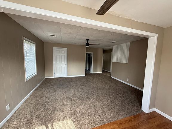 5th image of 121 Dunn St