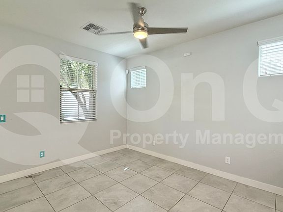 4th image of 3713 E Robert St