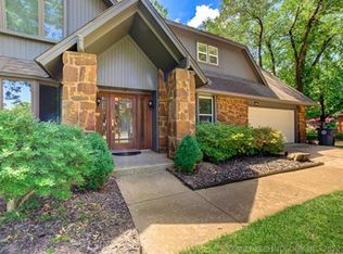 5902 E 100th St, Tulsa, OK 74137