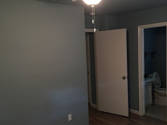 4th image of 17006 Forest Bend Ave