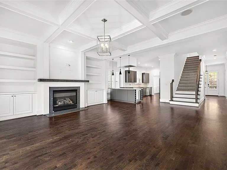 2063 Mason Mill Rd — Photo 15