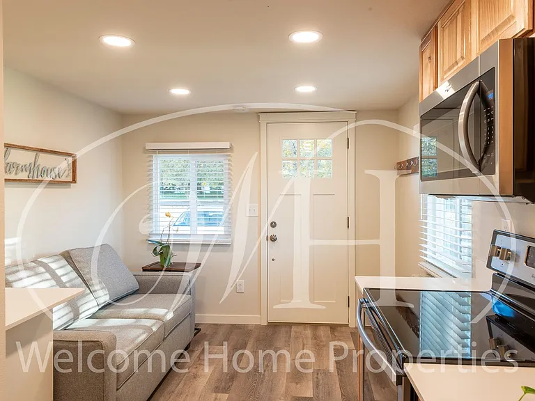 205 Woodland Ave — Photo 8