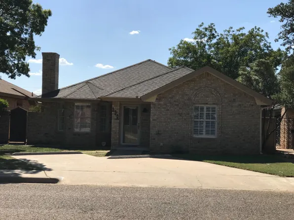 130 Aransas Ave, Levelland, TX 79336