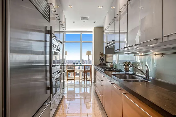 Rented by Compass | media 26