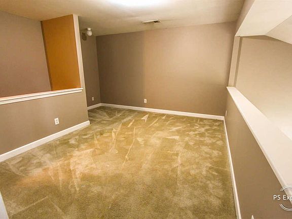 5th image of 623 Heath Pl