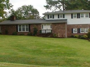 122 Kitty Dr, Yorktown, VA 23692