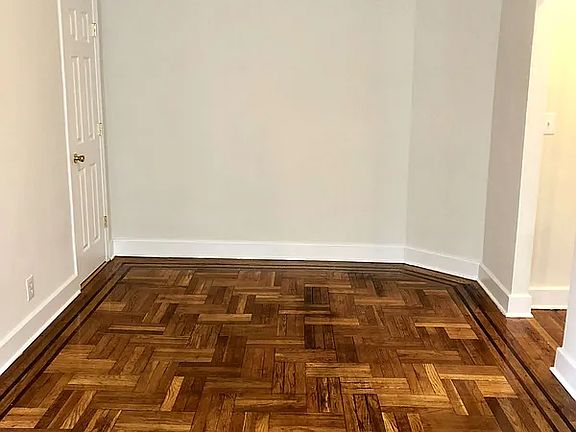 4th image of 28-35 34th St #23