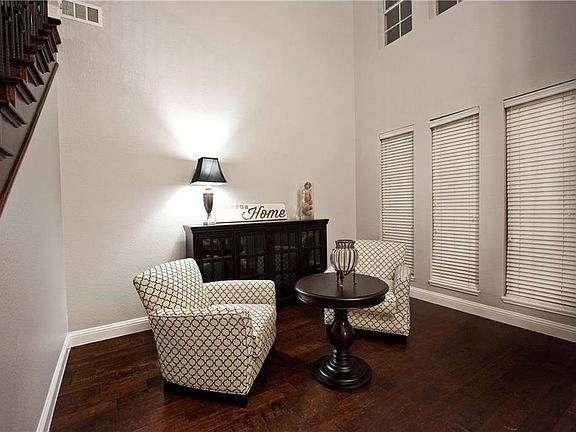 2nd image of 3501 Olivia Dr