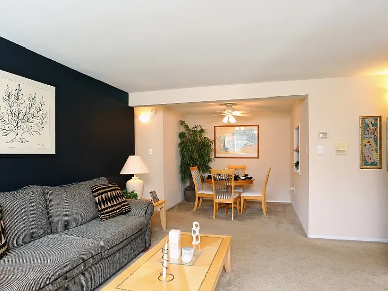 Heatherwood Apartments — Photo 1