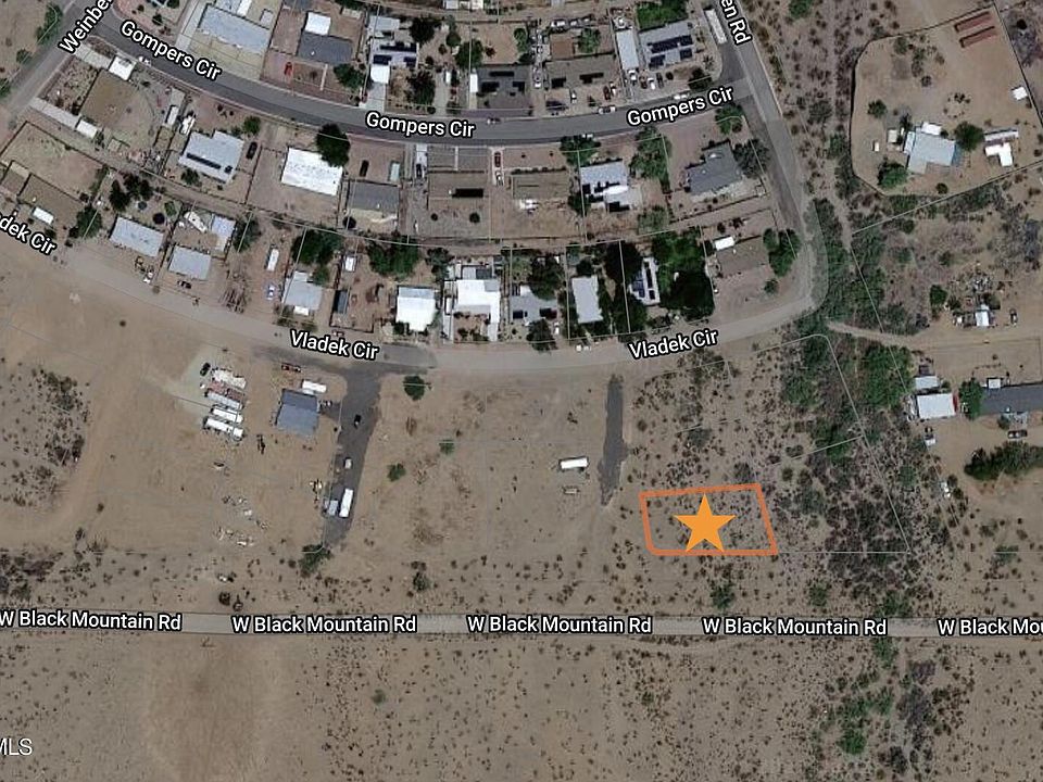 1st image of 471 CARDOZA Drive #270