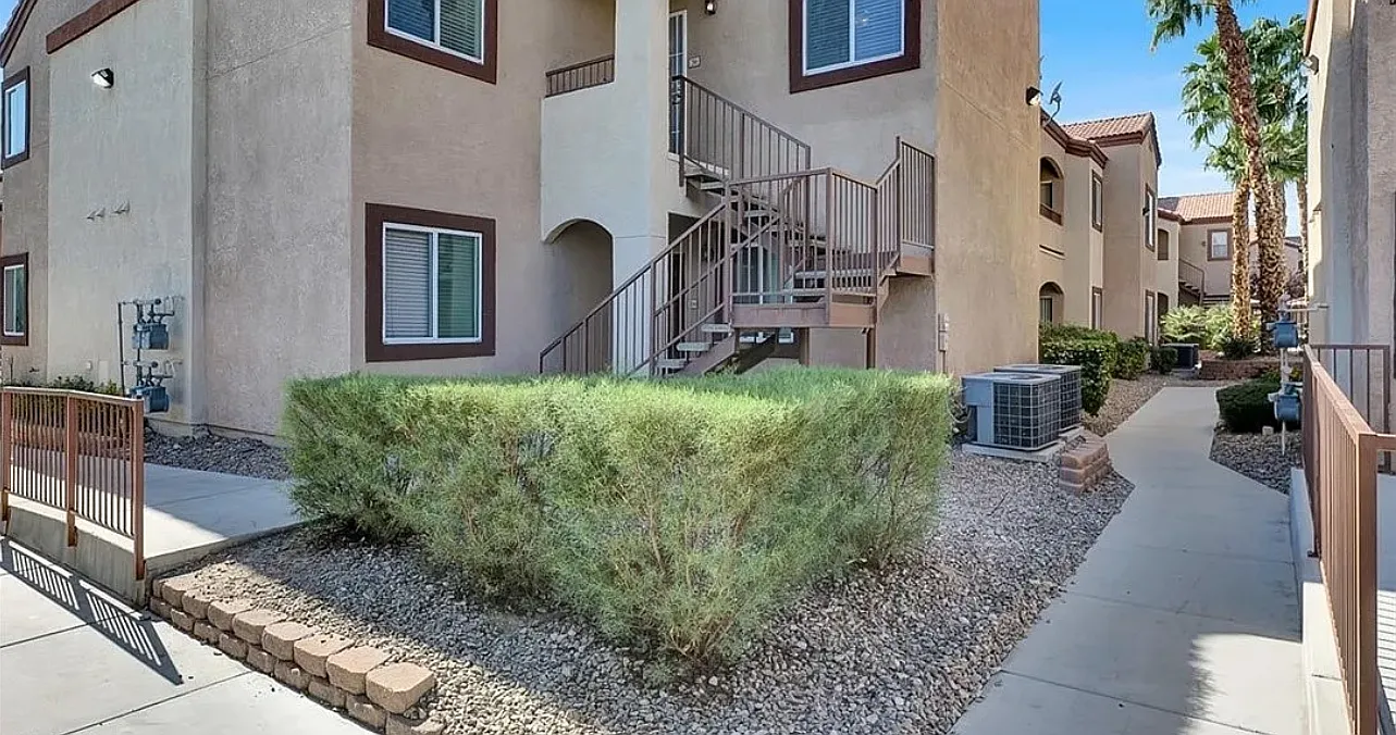 9580 W Reno Ave Unit 266 — Photo 1