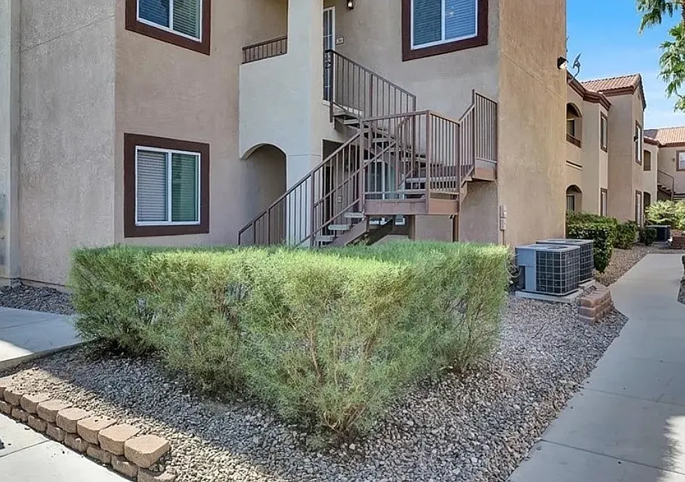 9580 W Reno Ave #266