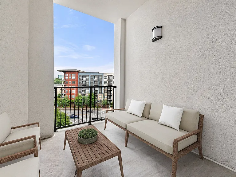 1160 Hammond Balcony