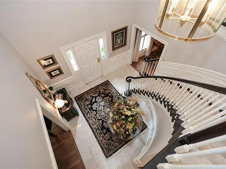 1640 Lazy River Ln — Photo 10