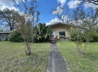 68 Edwards St, Newton, AL 36352