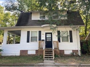 1811 SW 13th St, Topeka, KS 66604