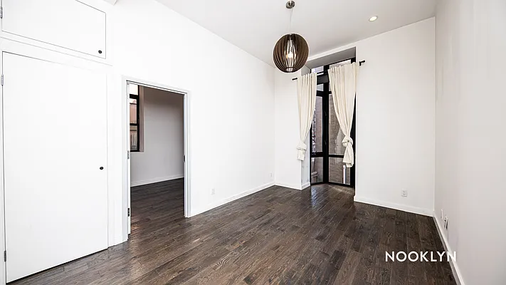 Rented by Nooklyn NYC LLC | media 20