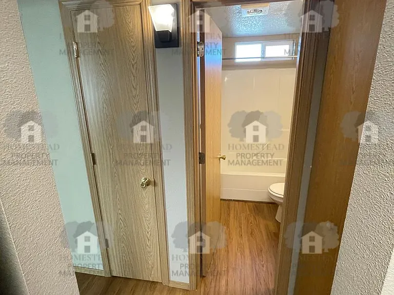 475 Jackson St W — Photo 6