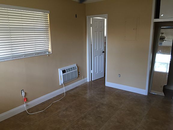 Bed room