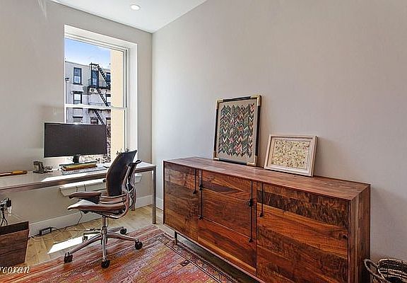 5th image of 242 Sackett St Floor 4