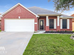 4709 Meadow Way Dr, Deer Park, TX 77536