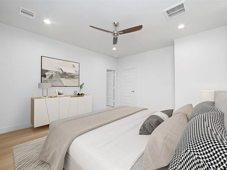 3007 Ventas Dr — Photo 26