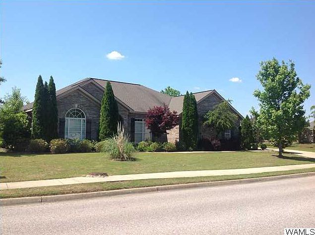 1st image of 2215 Evergreen Ln