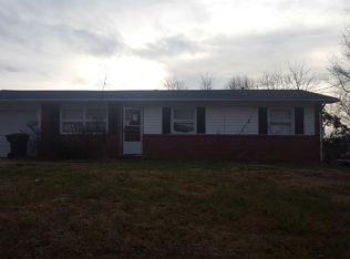 1910 Whitman Rd, Greensboro, NC 27405