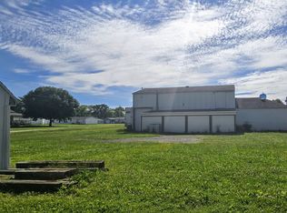 306 E Broadway St, Ogden, IL 61859