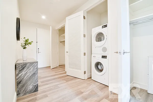 Rented by EXR | media 24