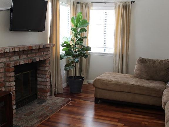 4th image of 8004 High St