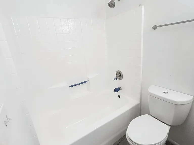 290 N Hamilton St #4 — Photo 7