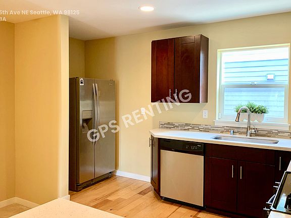 4th image of 14025 35th Ave NE