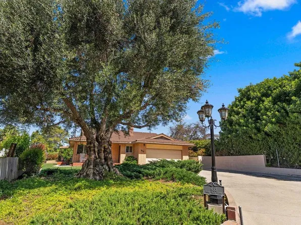 635 Pine Tree Ln, Vista, CA 92081