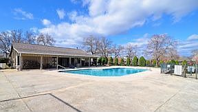 4th image of 3636 Greenacres Dr #122