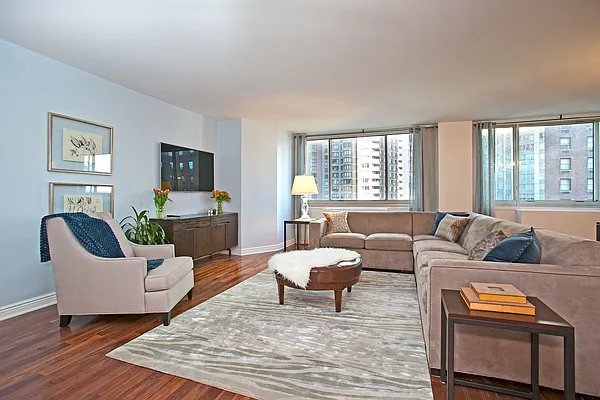 Sold by BLU Real Estate | media 5