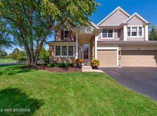 1858 Nashville Ln, Crystal Lake, IL 60014