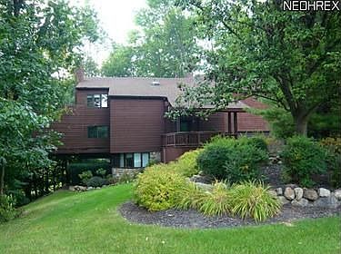 3rd image of 3702 Reserve Dr