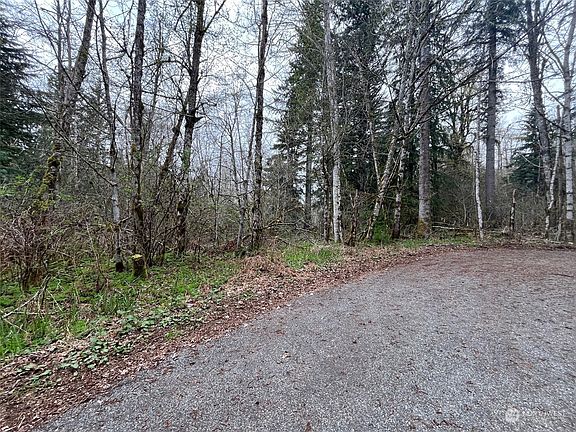 4th image of 7589 Glacier Springs Drive