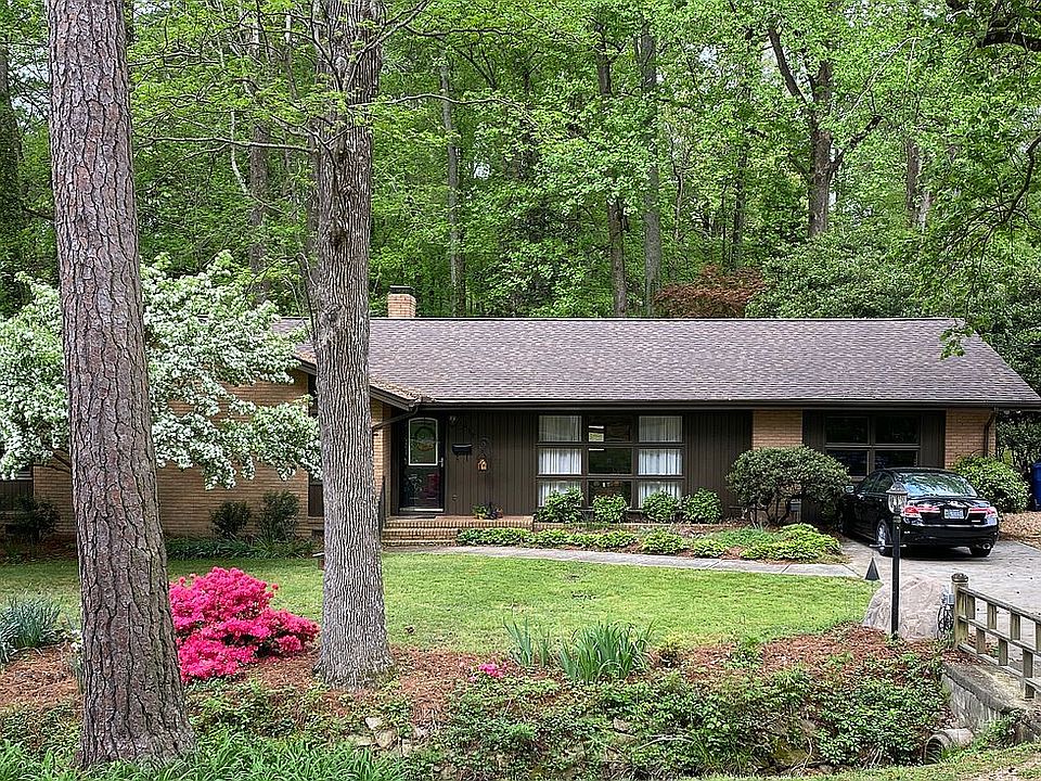 2nd image of 117 Oakdale St