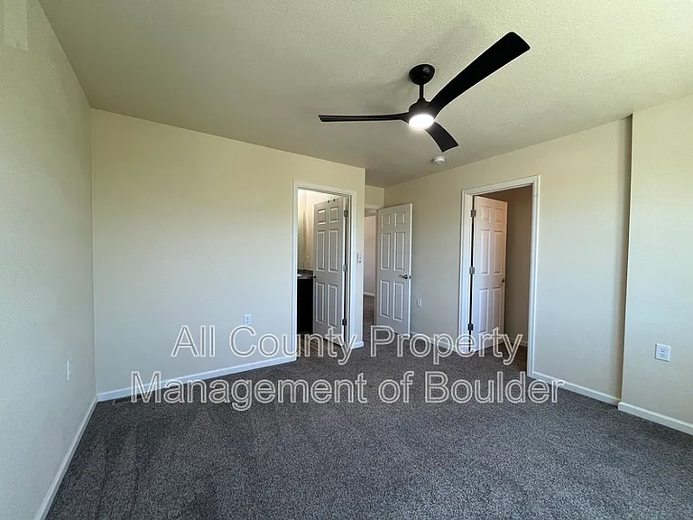 1208 Hummingbird Cir — Photo 17