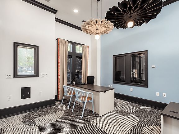 Leasing Lobby