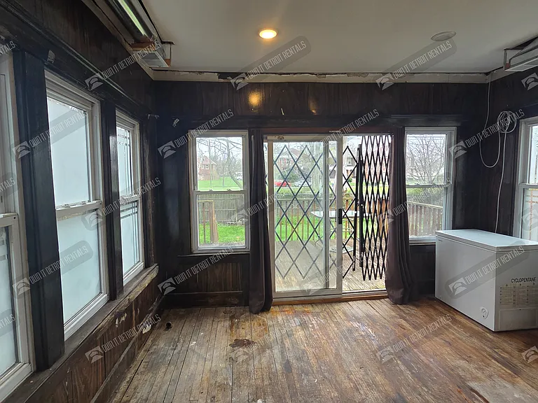3254 Hogarth St — Photo 13