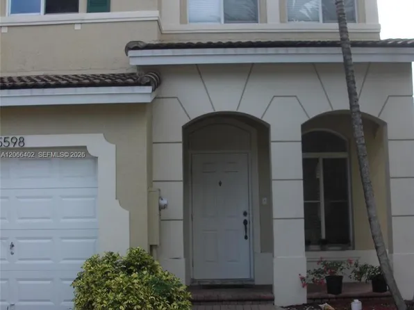 5598 NW 113th Ave, Doral, FL 33178